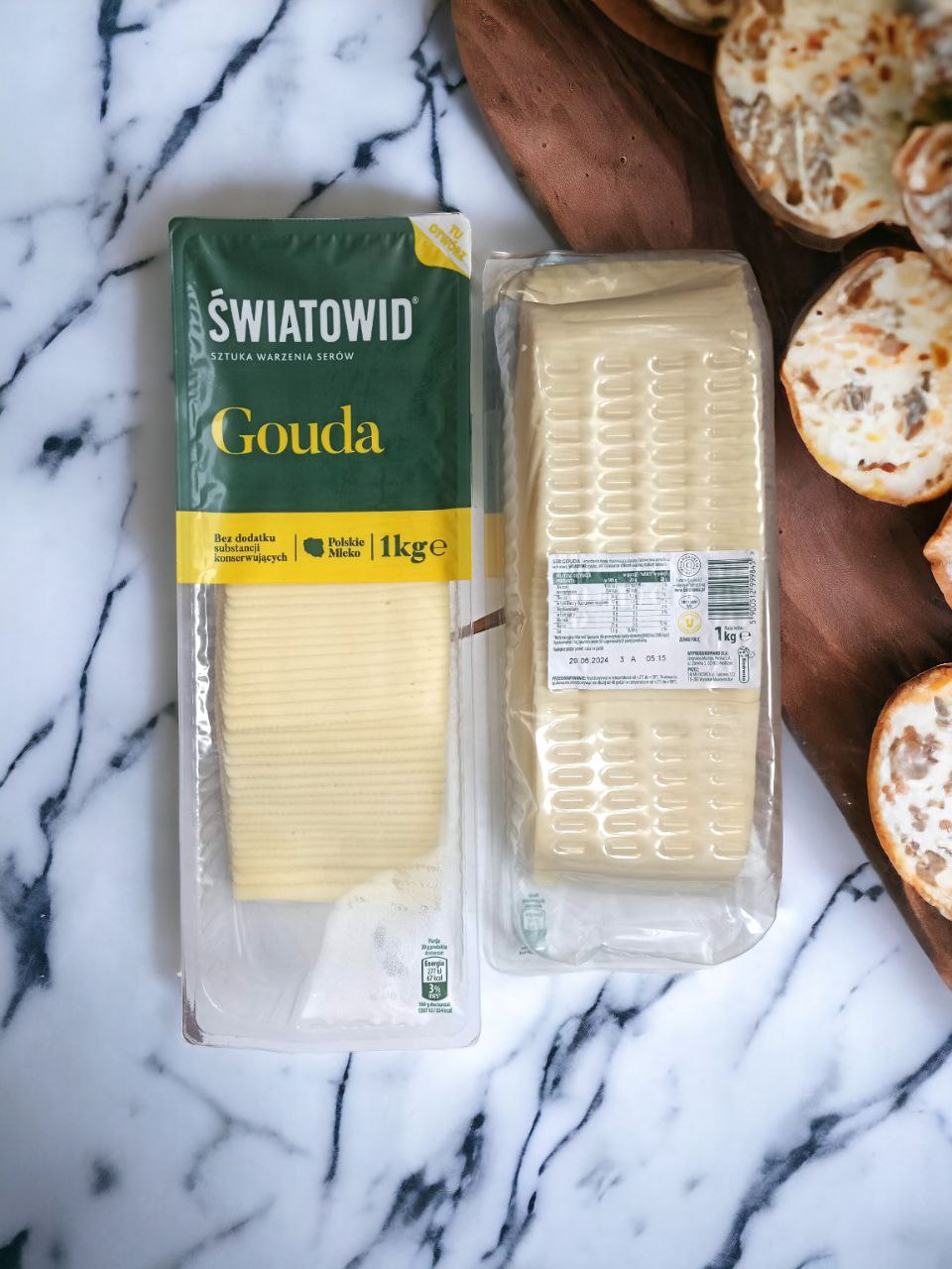 Swiatowid Gouda сир напівтвердий, нарізка - 1кг